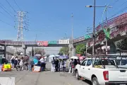 Protesta en Naucalpan bloquea la Avenida 1 de Mayo por más de ocho horas