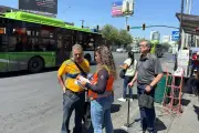 Reordenan paradas de autobús en Avenida Cuauhtémoc y generan caos vial
