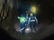 Rescatan con vida a primer minero atrapado en Sinaloa tras más de 100 horas de operativo