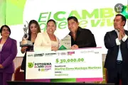 Ricardo Gallardo reafirma compromiso con mujeres potosinas en evento de apoyo
