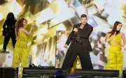 Ricky Martin se une a Los Ángeles Azules y Tini en una cumbia de 'Vuelve'