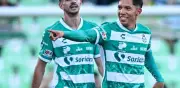 Santos Laguna vence a Puebla 2-1 pero sigue último en la tabla de la Liga MX