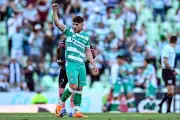 Santos Laguna vence al Puebla pero permanece en zona de descenso de la Liga MX