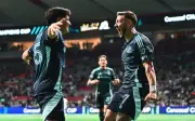 Seattle Sounders golea 3-0 a Vancouver Whitecaps en octavos de la Concachampions