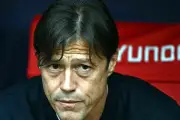 Sevilla cesa a Matías Almeyda por irregularidades en su gestión deportiva