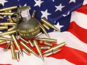 Trump afirma que EU tiene reservas de armas récord y critica a Biden por enviarlas a Ucrania