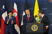 Trump afirma que México es el epicentro de la violencia de los cárteles en cumbre