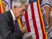 Trump exige despido inmediato de Powell tras Fed mantener tasas sin cambios