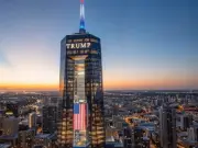 Trump revela diseño de su polémica biblioteca presidencial en Miami con estatua dorada gigante