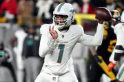 Tua Tagovailoa se despide de los Miami Dolphins tras una era de altibajos