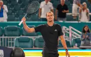 Zverev avanza a semifinales en Miami tras contundente victoria sobre Cerúndolo
