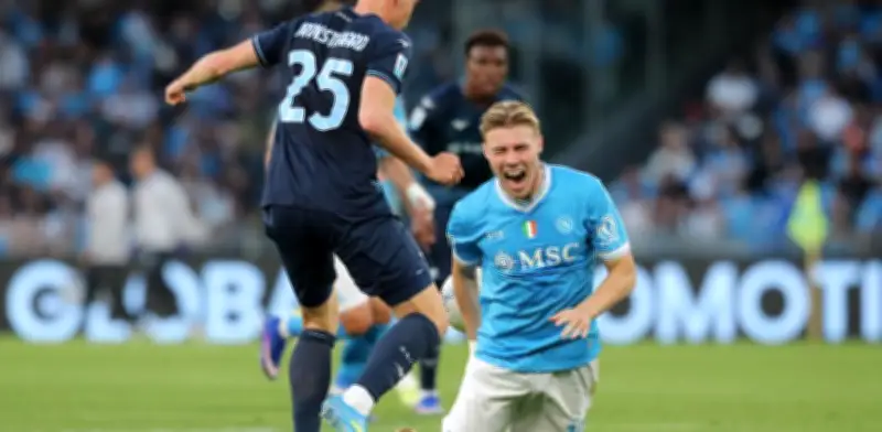 Abucheos en Nápoles: Derrota ante Lazio acerca el título del Inter en la Serie A