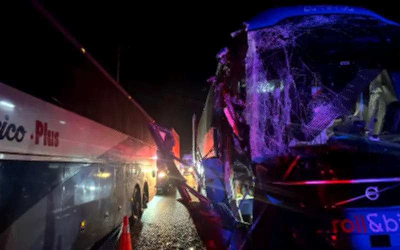 Accidente en San Juan de los Lagos deja 11 lesionados; vehículo implicado huye
