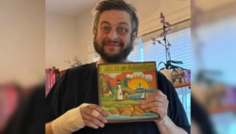 Actor de 'Bob's Burgers' rompe silencio tras sobrevivir a accidente automovilístico con incendio