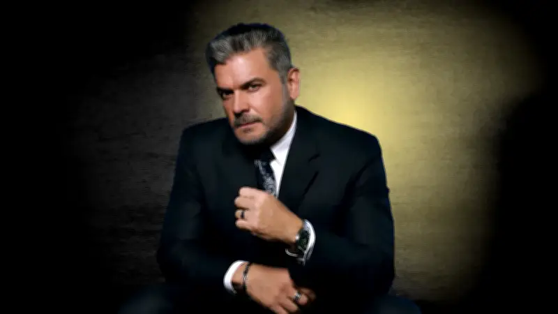 Actor Sergio Basañez llora al denunciar que el casting ahora prioriza seguidores sobre talento