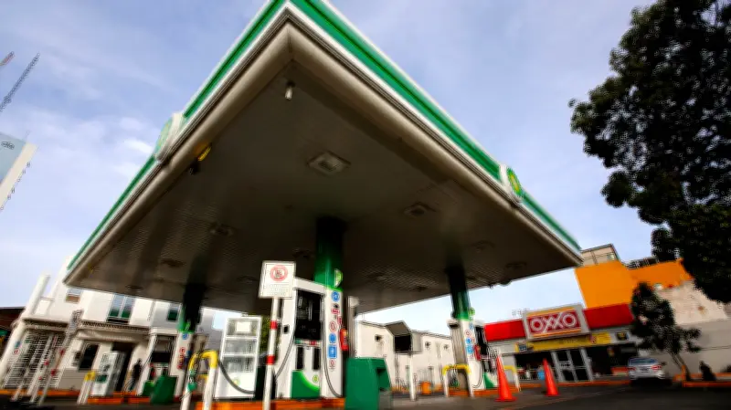 Acuerdo histórico: Precio del diésel se mantiene en 28 pesos por litro para contener inflación