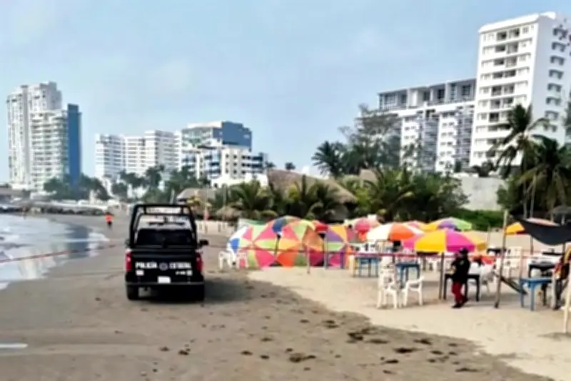Adolescente fallece ahogado en playa de Veracruz durante vacaciones familiares