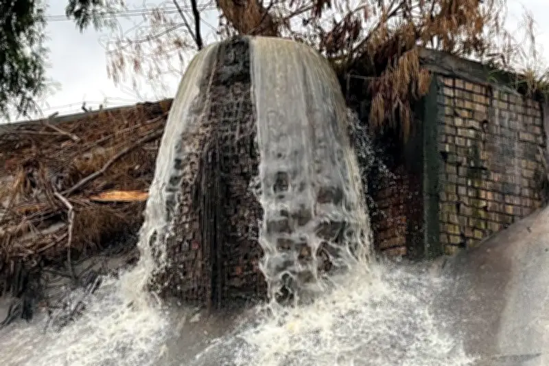 Aguas Negras Contaminan el Río Santa Catarina en Nuevo León