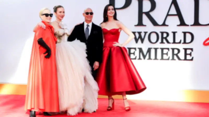 Alfombra Roja de Alta Costura: El Impacto de los Vestidos en la Premier de 'El Diablo Viste a la Moda 2' en Nueva York