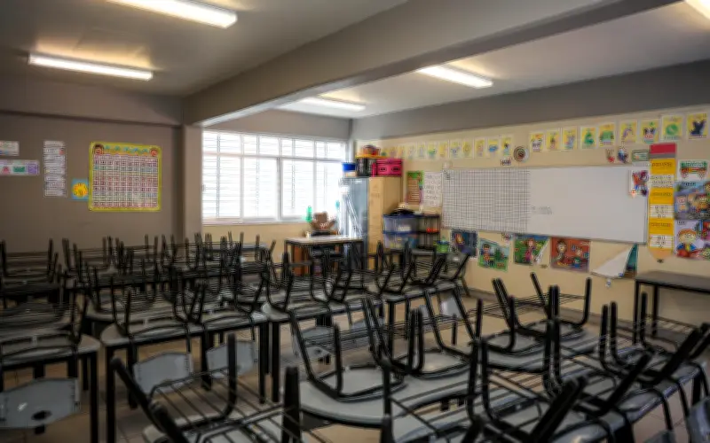 Amplían suspensión de clases en Guadalajara por emergencia atmosférica