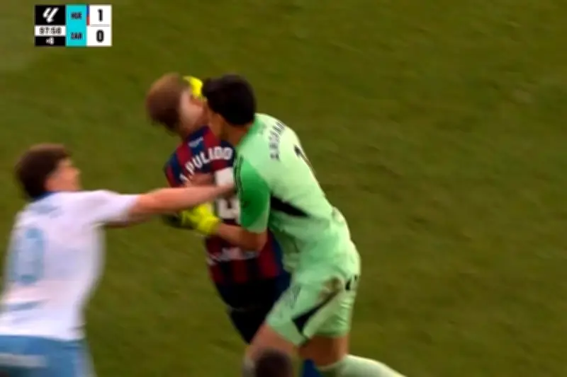 Andrada recibe sanción de 13 partidos en la Liga MX