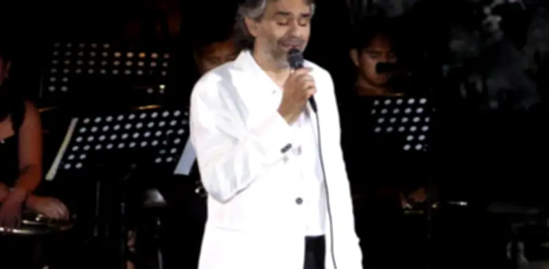Andrea Bocelli ofrecerá gala benéfica en Jardines de México para apoyar a la Fundación Dr. Simi