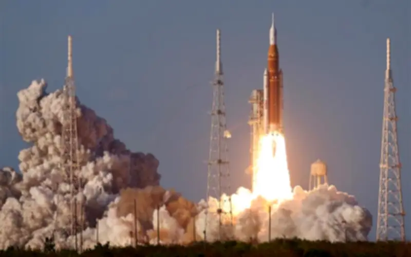 Artemis II supera fase crítica tras despegue exitoso pese a fallas técnicas previas en la NASA