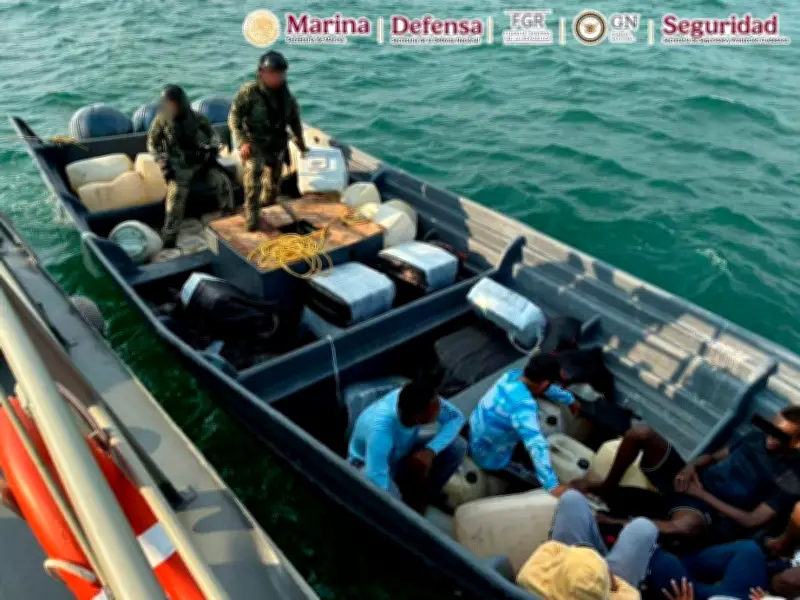 Aseguran casi una tonelada de cocaína frente a costas de Puerto Chiapas