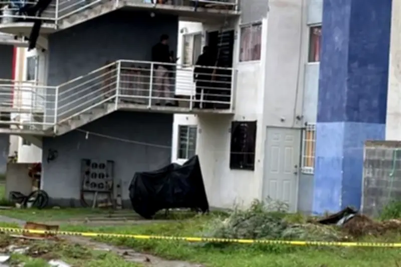 Asesinan a pareja en departamento de la Ciudad de México; investigan crimen