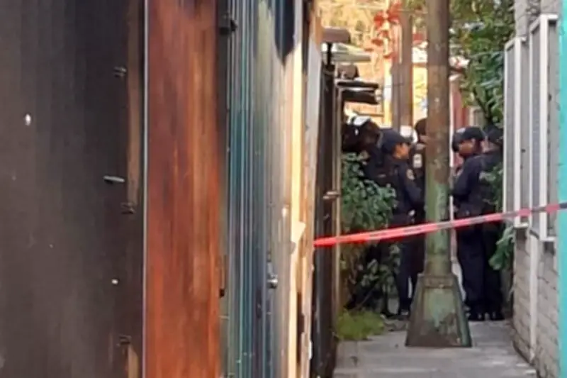 Asesinan a tres hermanos a balazos en Azcapotzalco