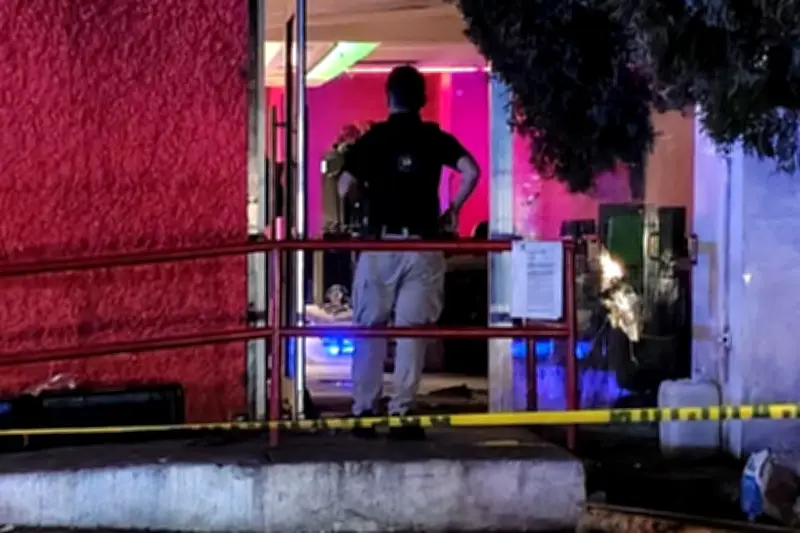 Asesinato en Catean: Un hombre es ejecutado en restaurante de la Ciudad de México