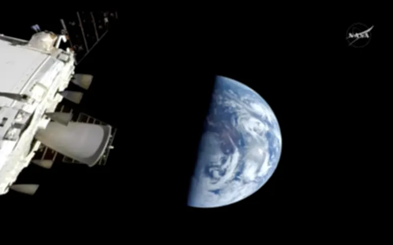 Astronauta de Artemis II elogia inodoro espacial pese a fallas en ventilación de 23 MDD