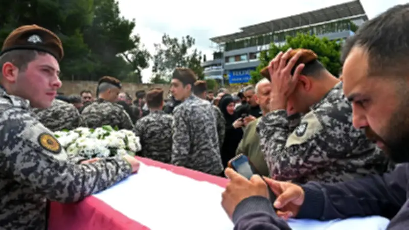 Ataques israelíes en Líbano dejan 10 muertos, entre ellos socorristas, y agravan crisis regional