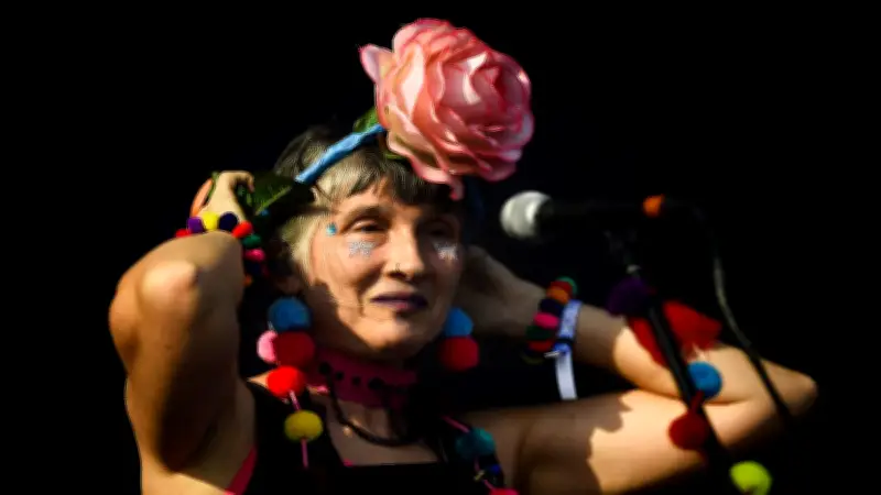 Aterciopelados en Tiny Desk genera polémica: critican actitud "exagerada" de Andrea Echeverri
