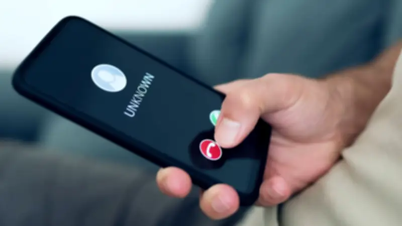 Aumentan llamadas spam en México: experto revela las 5 estafas más peligrosas