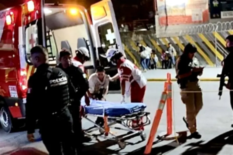 Balean a uno cerca de la Central de Autobuses en Monterrey