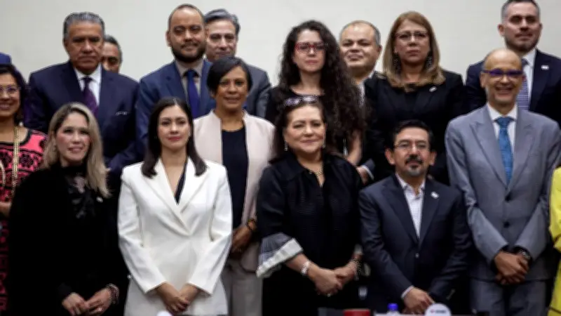 Blanca Cruz, Frida Gómez y Arturo Chávez asumen como consejeros del INE para el periodo 2026-2035