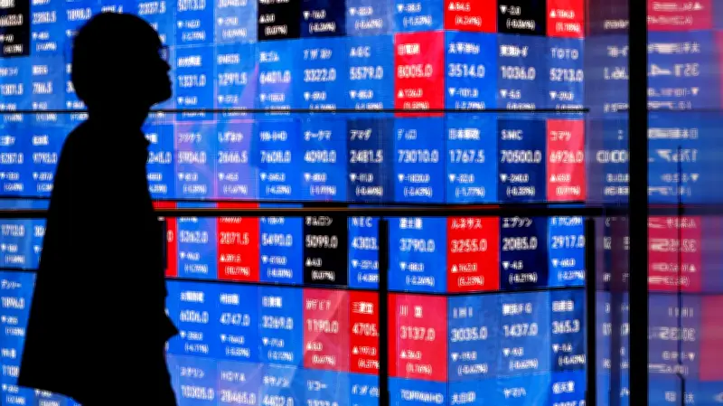 Bolsa Mexicana cae 0.3% por pesimismo global y tensiones en Medio Oriente