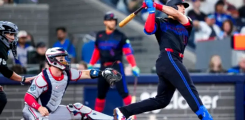 Brandon Valenzuela conecta su primer jonrón en MLB con los Blue Jays