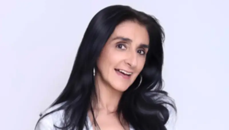 Bárbara Torres revela que fue hospitalizada por deshidratación y defiende a Sabine Moussier