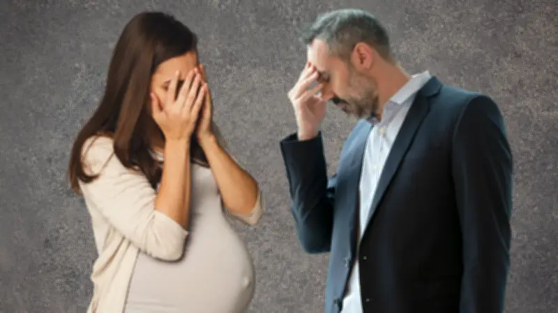 Cachan a infiel en supermercado con mujer embarazada