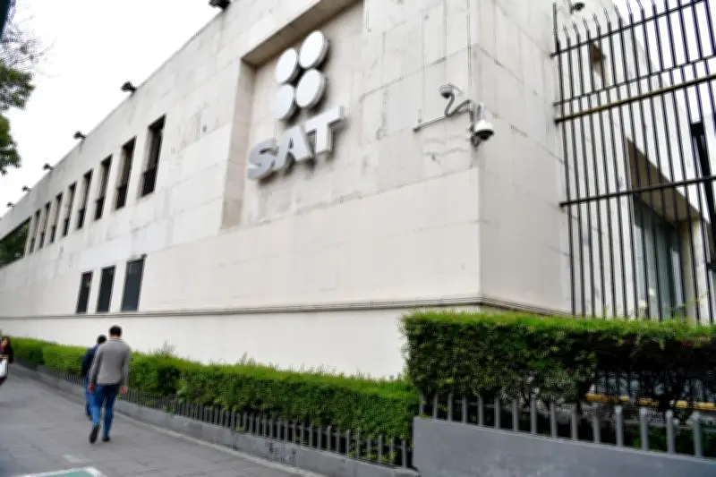 Cambios Sorprendentes en SHCP: Salen Titulares de IPAB y Banca de Desarrollo