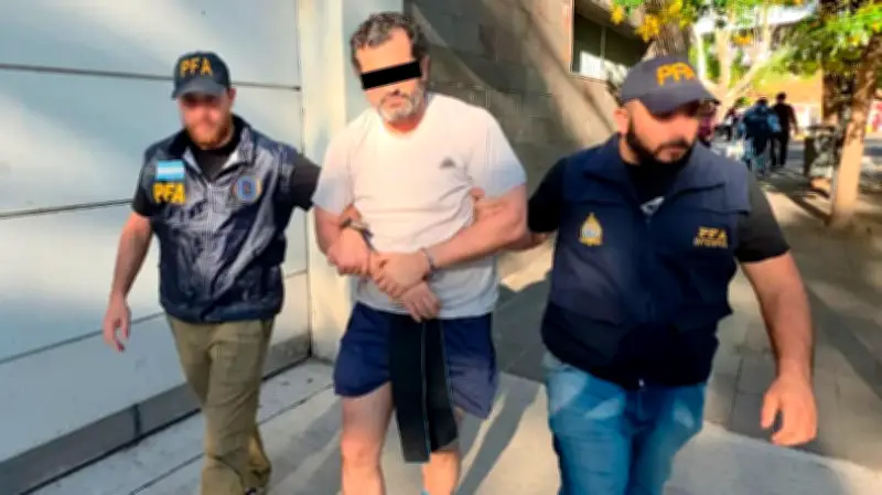 Capturan en Argentina a contralmirante Fernando Farías por huachicol fiscal