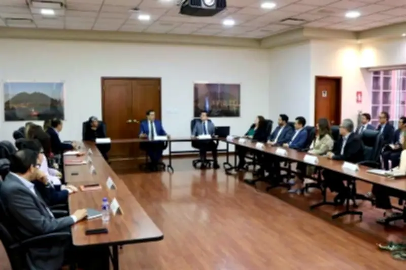 Carlín Sostiene Reuniones Clave con el Sector Bancario Nacional