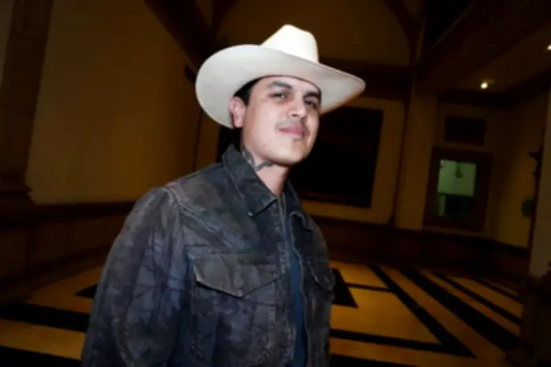 Caro Quintero evita ciudades con prohibición de narcocorridos en gira musical