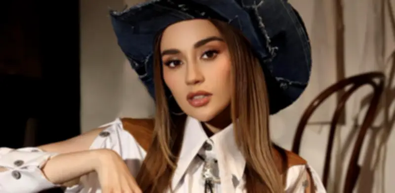 Carolina Ross: evolución musical con colaboraciones y nuevo disco