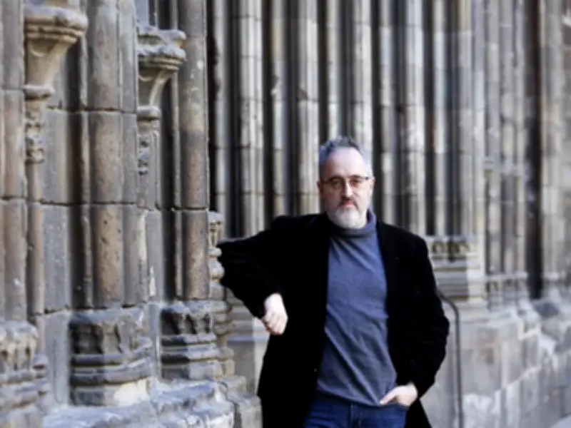 Cartas familiares humanizan a Federico García Lorca en nuevo libro 'No te olvides de escribir'