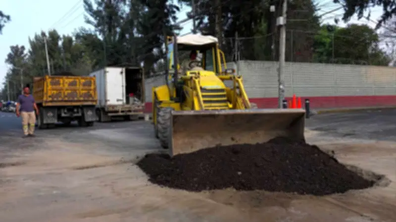 CDMX: Calles recién pavimentadas carecen de señalización vial, generando caos y riesgos