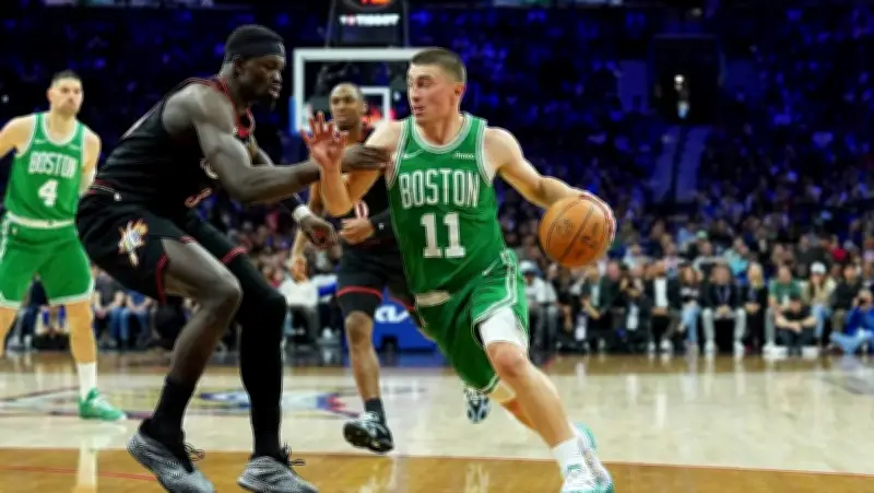 Celtas vencen a Sixers con gran actuación de Brown y Tatum