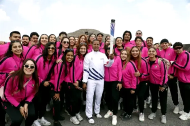 Ceremonia ancestral enciende el fuego de los Juegos Centroamericanos en Teotihuacán